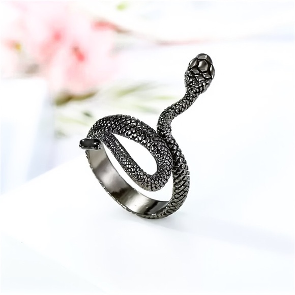 🆑10/$25🆑𝗖𝗟𝗘𝗔𝗥𝗔𝗡𝗖𝗘 Big Gun Snake Adjustable Ring NEW - Picture 3 of 9